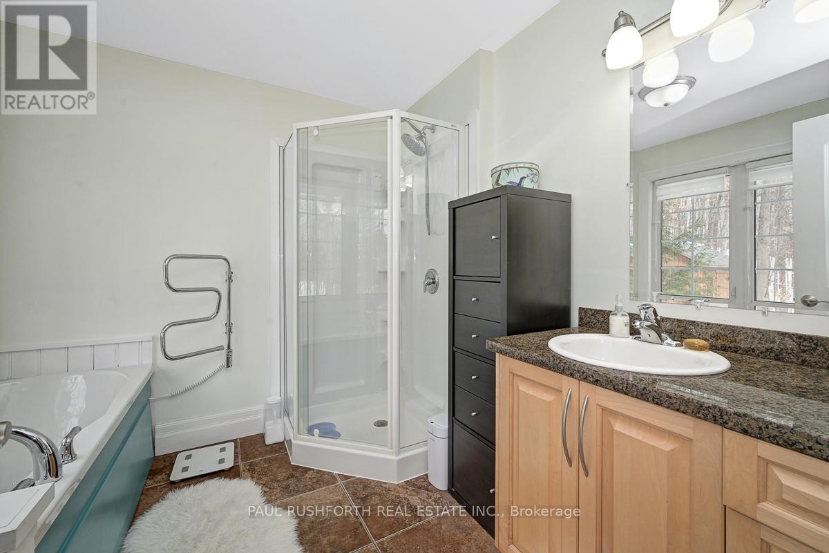 712 Flat Rapids Road, Mcnab/braeside, Ontario  K7S 3G8 - Photo 25 - X12854954