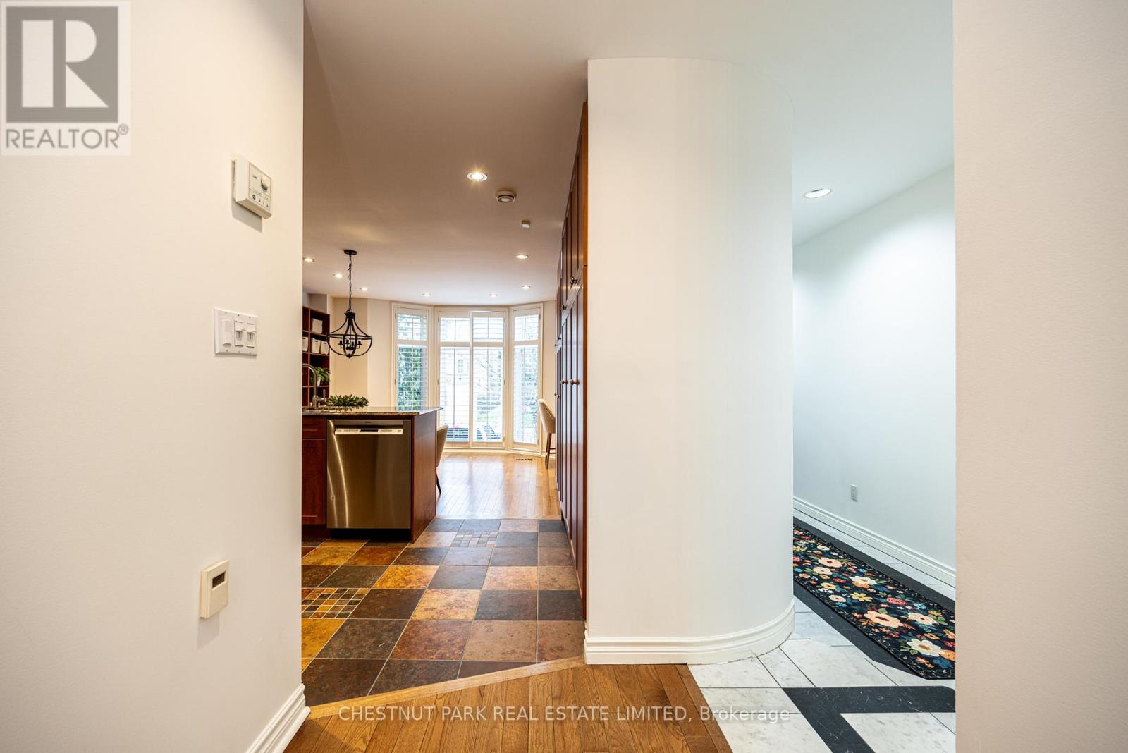 263 Erskine Avenue, Toronto, Ontario  M4P 1Z6 - Photo 4 - C13027084