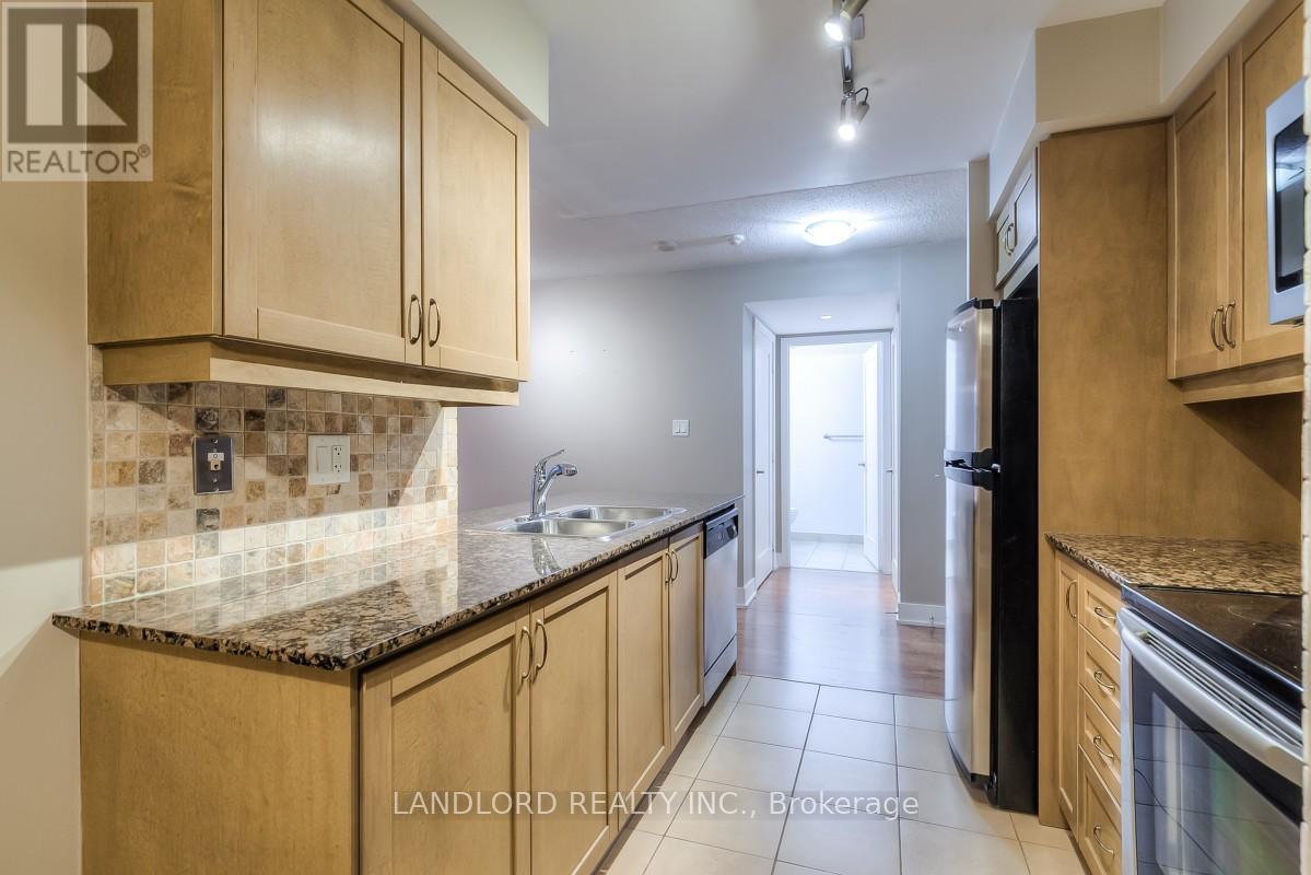 1702 - 20 Blue Jays Way, Toronto, Ontario  M5V 3W6 - Photo 11 - C13027126