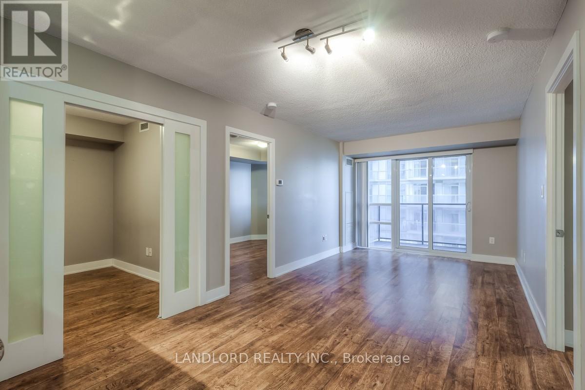 1702 - 20 Blue Jays Way, Toronto, Ontario  M5V 3W6 - Photo 2 - C13027126