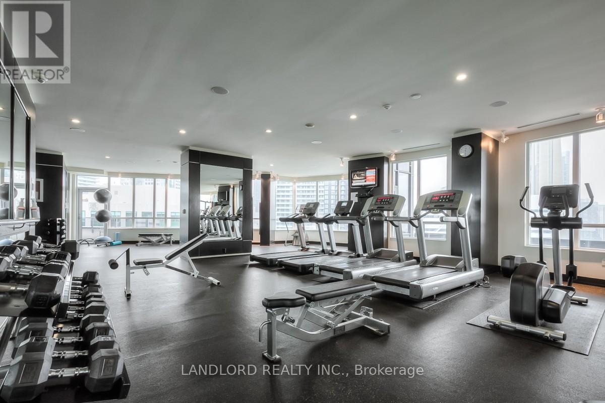 1702 - 20 Blue Jays Way, Toronto, Ontario  M5V 3W6 - Photo 23 - C13027126