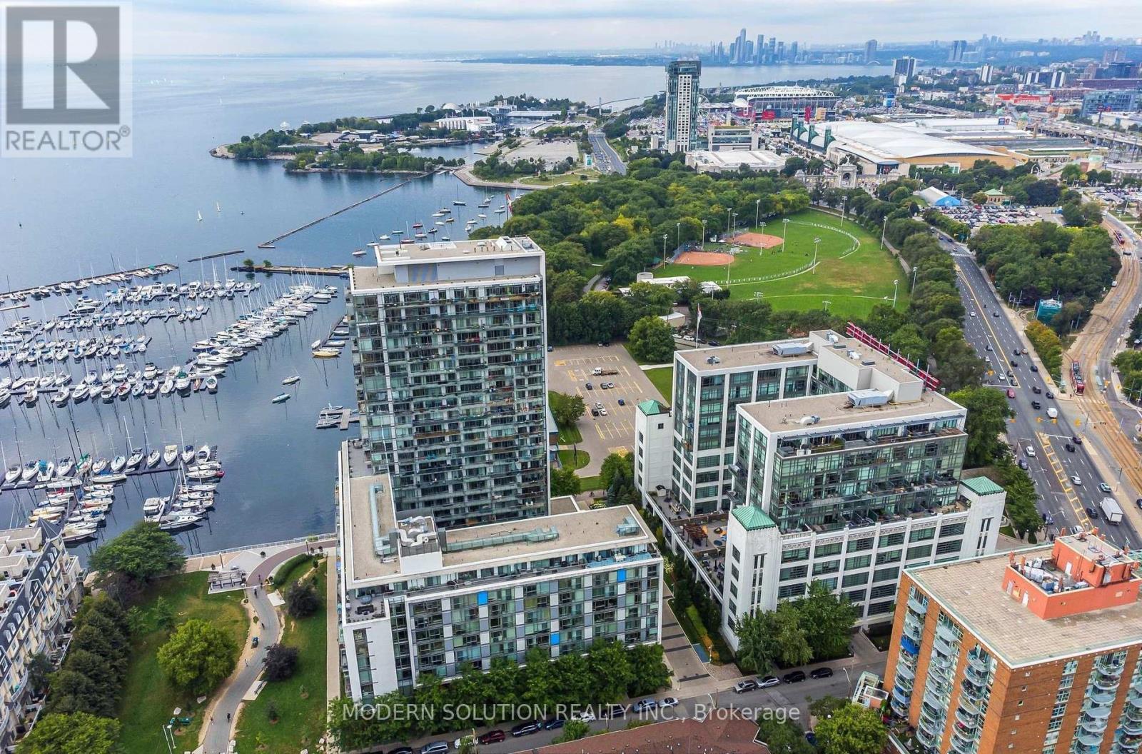 329 - 90 STADIUM ROAD, Toronto, Ontario