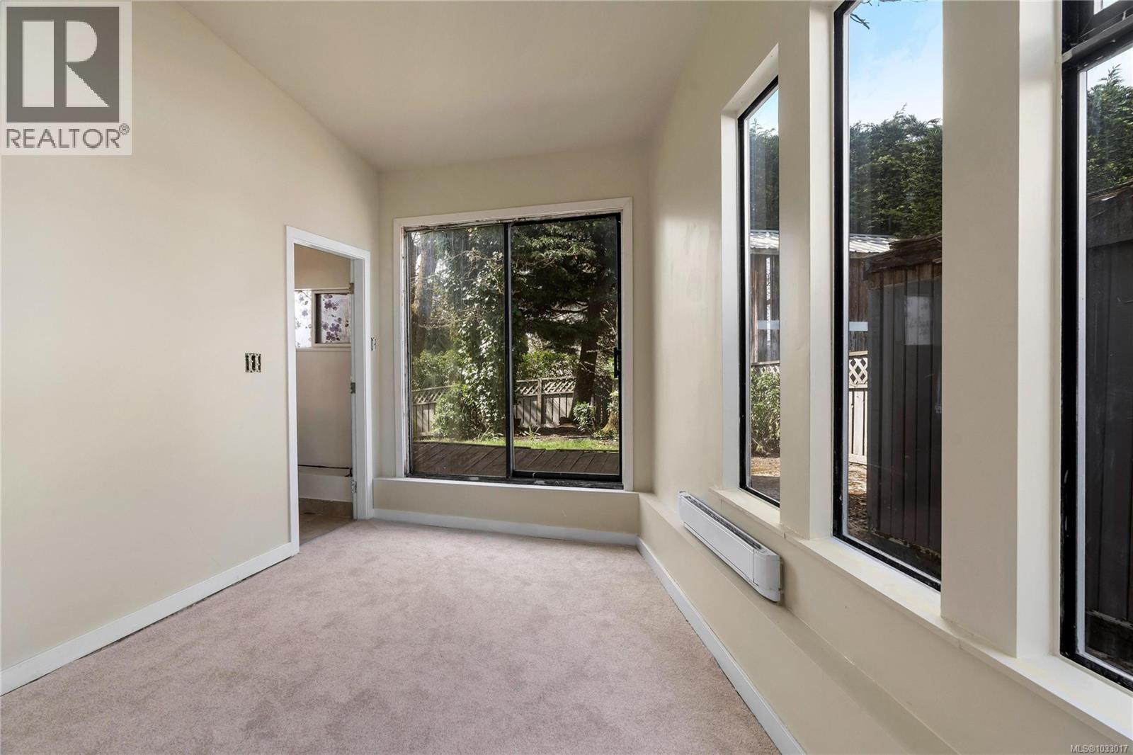 4188 Kincaid St, Saanich, British Columbia  V8X 4N8 - Photo 18 - 1033017