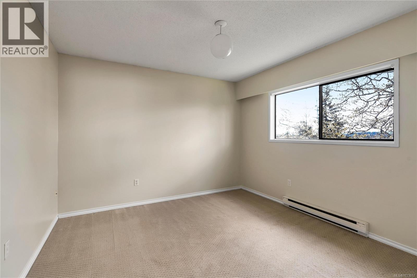 4188 Kincaid St, Saanich, British Columbia  V8X 4N8 - Photo 40 - 1033017