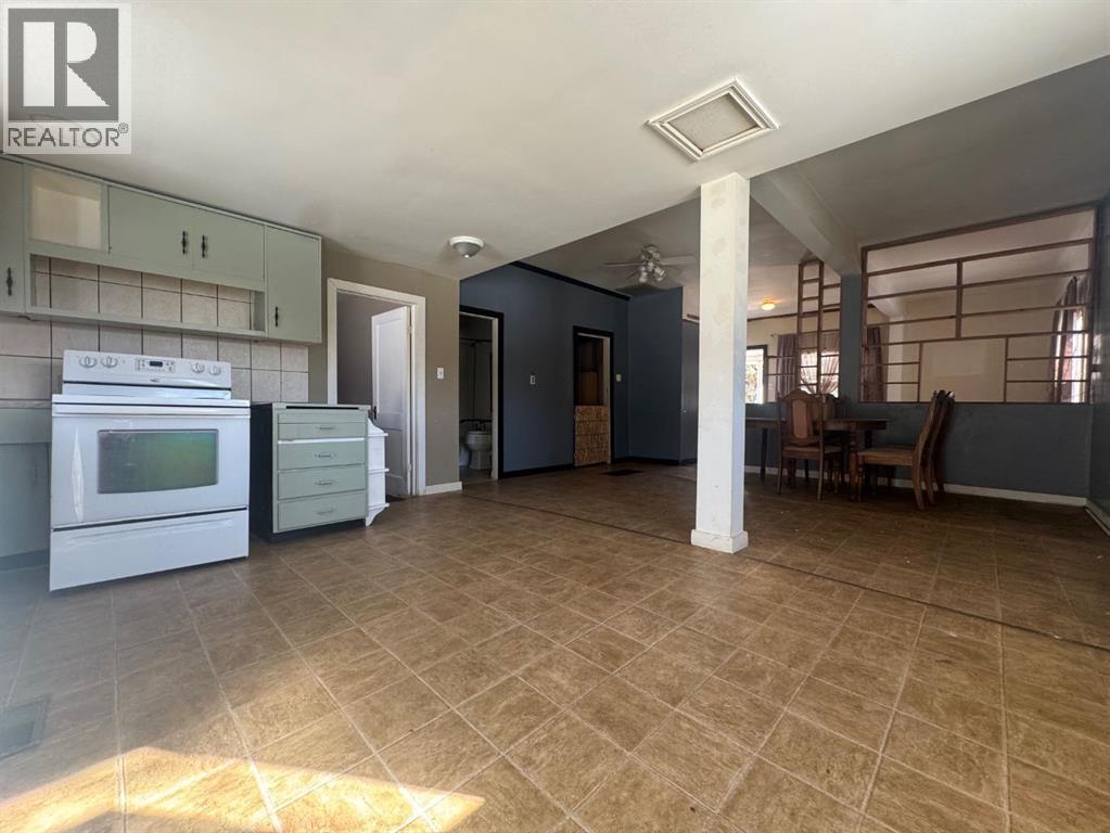 5025 48 Street, Sedgewick, Alberta  T0B 4C0 - Photo 6 - A2294365