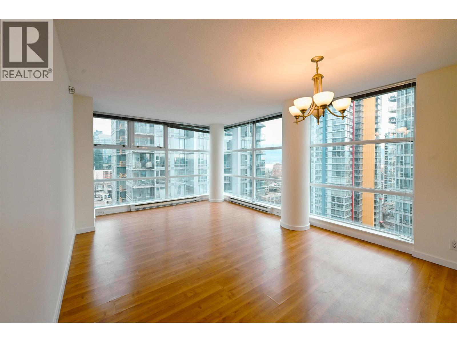 2206 111 W Georgia Street, Vancouver, British Columbia  V6B 1T8 - Photo 2 - R3114171
