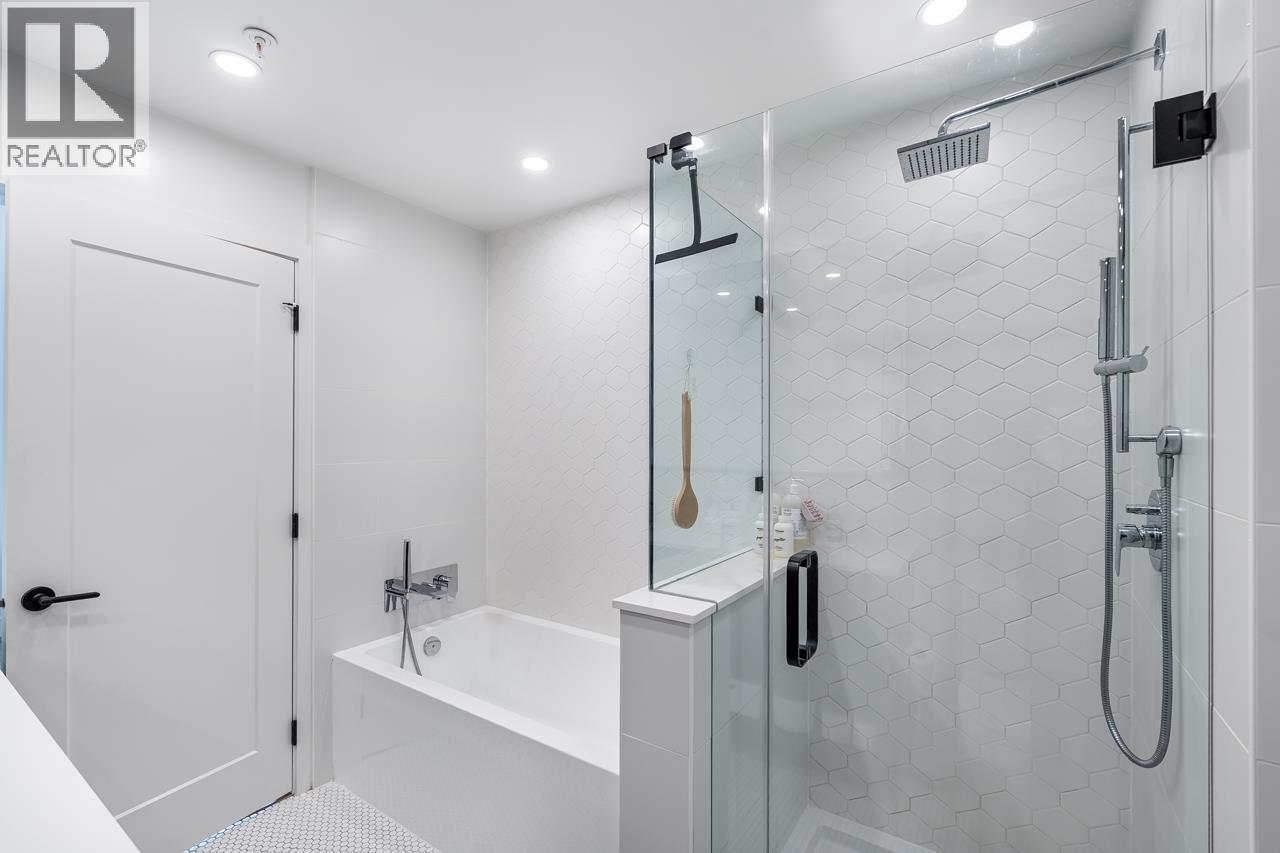 614 55 Klahanie Drive, Port Moody, British Columbia  V3H 0M9 - Photo 23 - R3114174