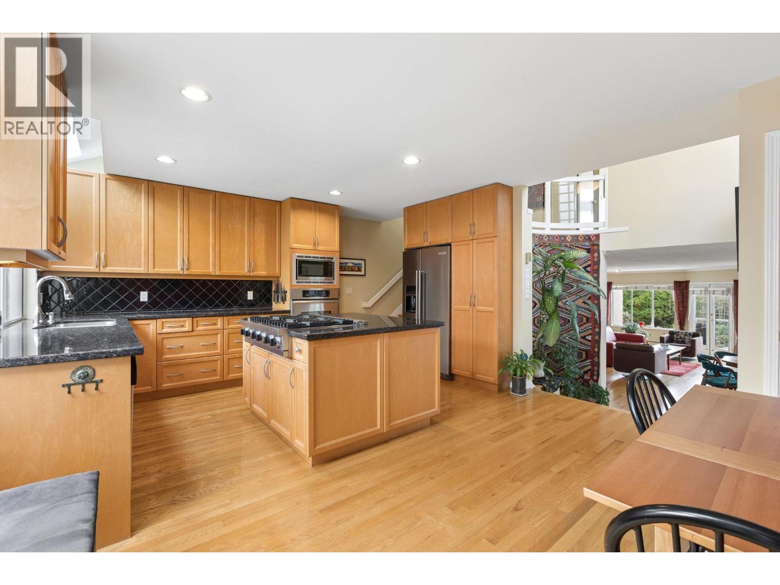 2333 Bellevue Avenue, West Vancouver, British Columbia  V7V 1C9 - Photo 12 - R3114176