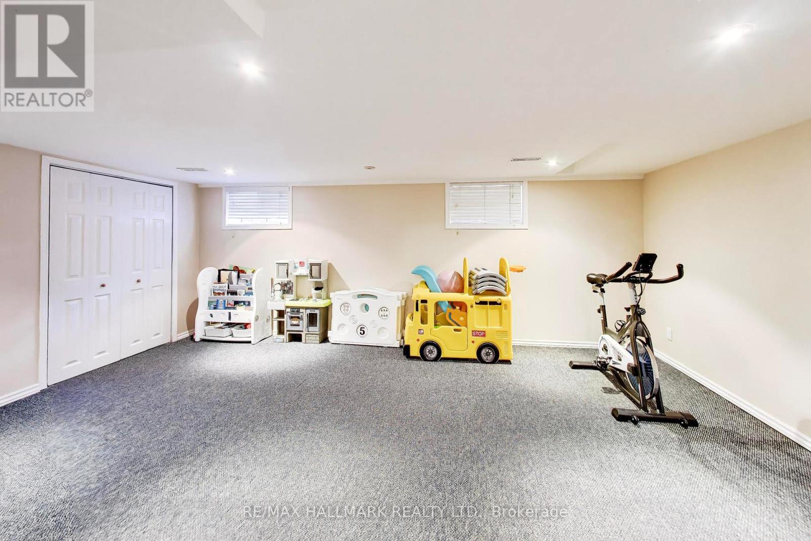 31 Ivanhoe Court, Toronto, Ontario  M1R 3G8 - Photo 36 - E13027070