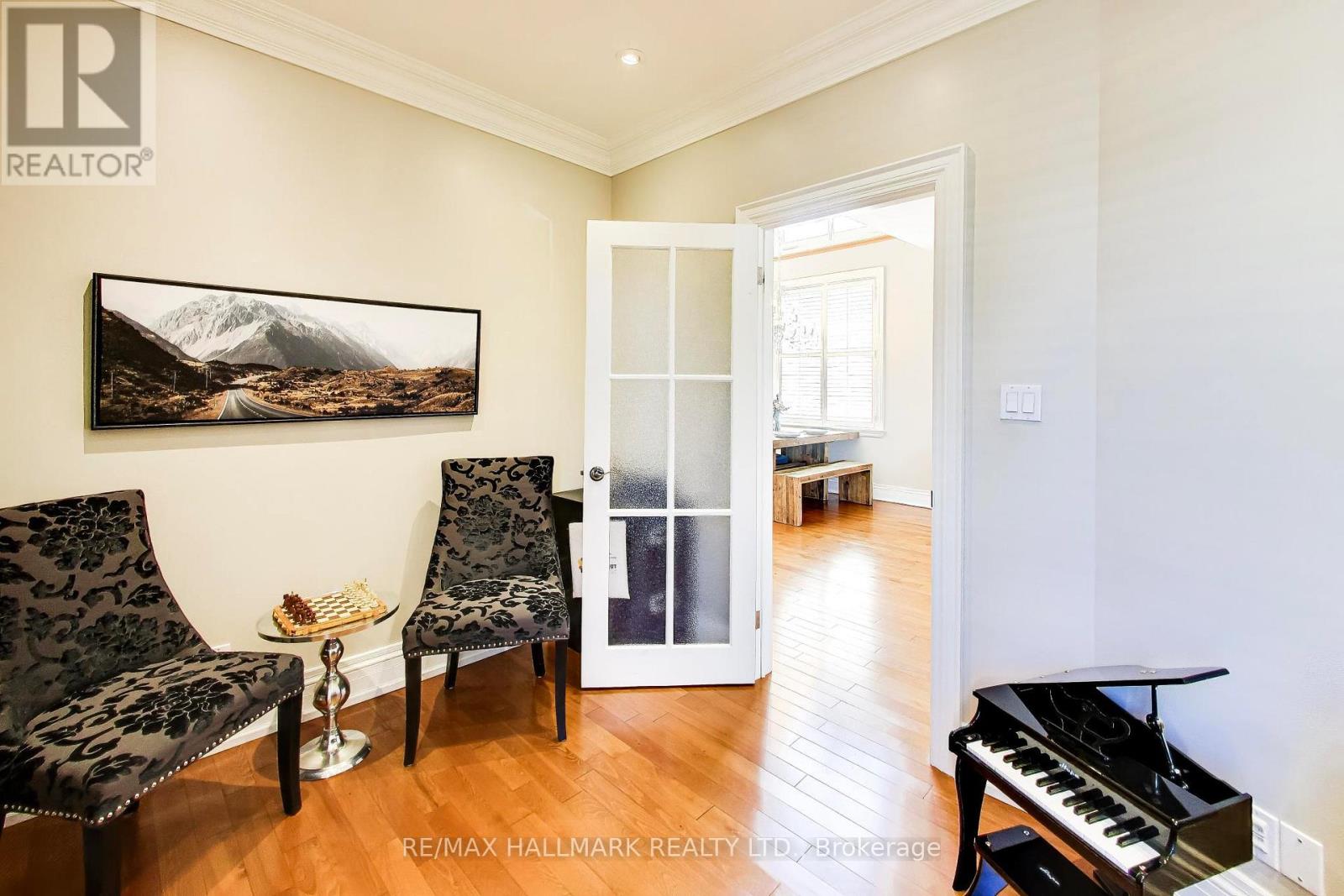 31 Ivanhoe Court, Toronto, Ontario  M1R 3G8 - Photo 6 - E13027070