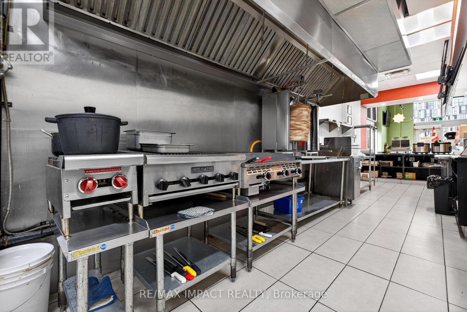 1812 Simcoe Street, Oshawa, Ontario  L1G 4Y2 - Photo 17 - E13027074