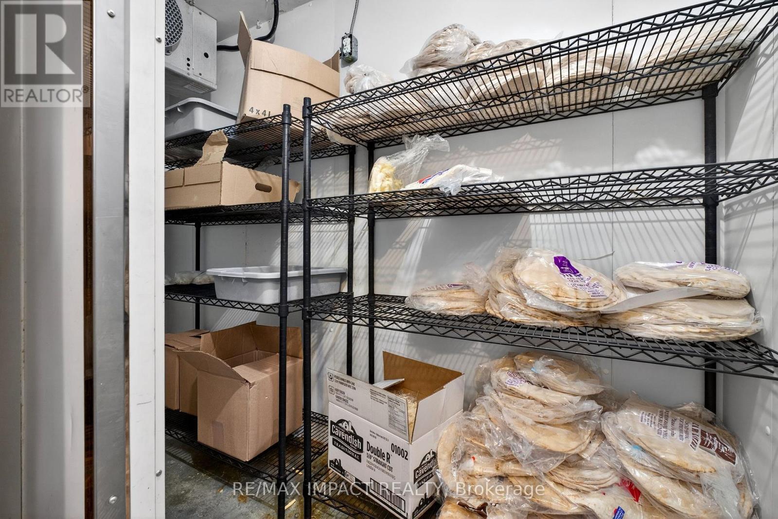 1812 Simcoe Street, Oshawa, Ontario  L1G 4Y2 - Photo 23 - E13027074