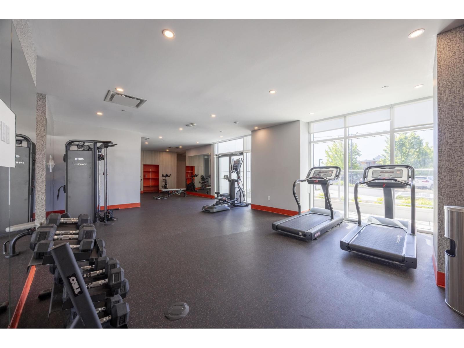 605 10428 Whalley Boulevard, Surrey, British Columbia  V3T 0W2 - Photo 19 - R3109052