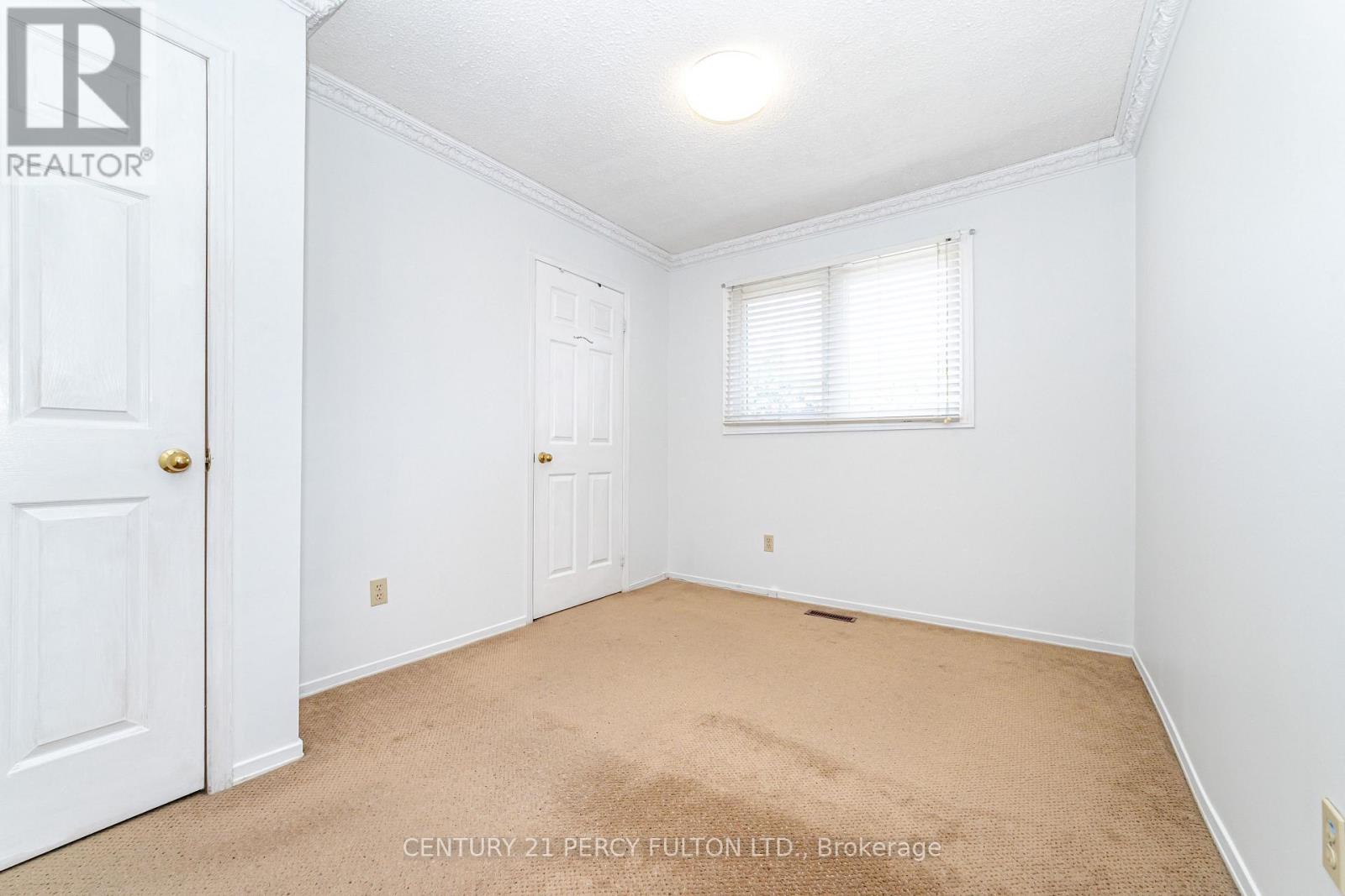 1634 Beaton Way, Pickering, Ontario  L1X 1X8 - Photo 32 - E13027110