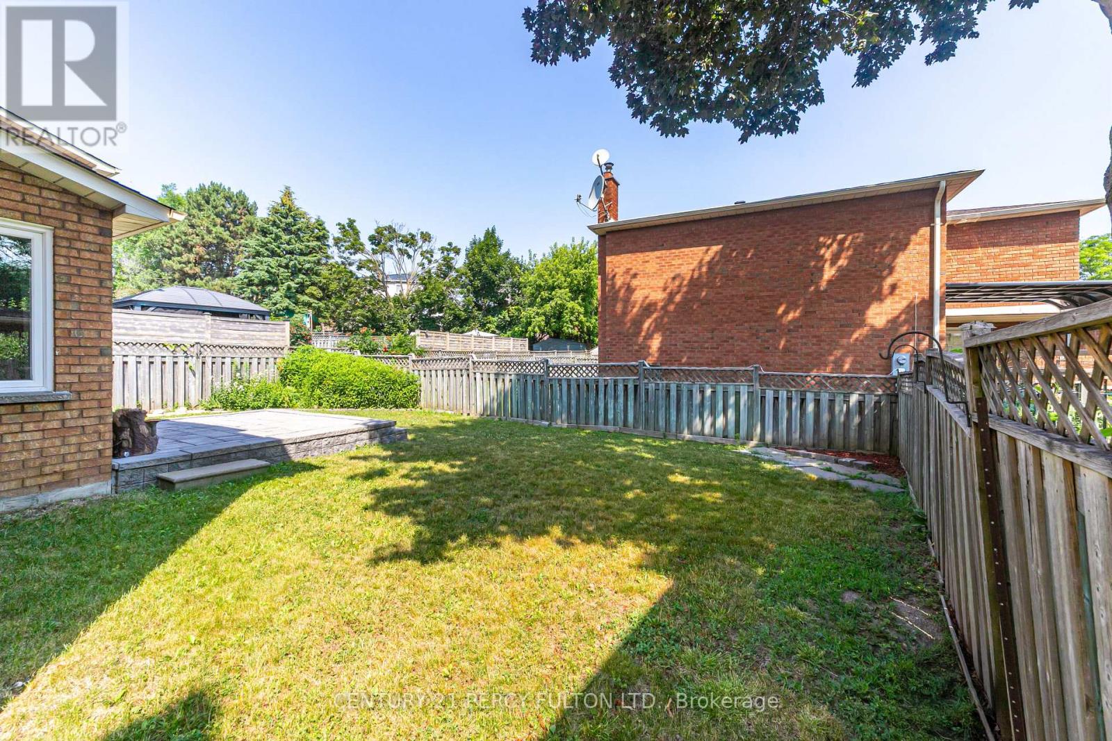 1634 Beaton Way, Pickering, Ontario  L1X 1X8 - Photo 46 - E13027110