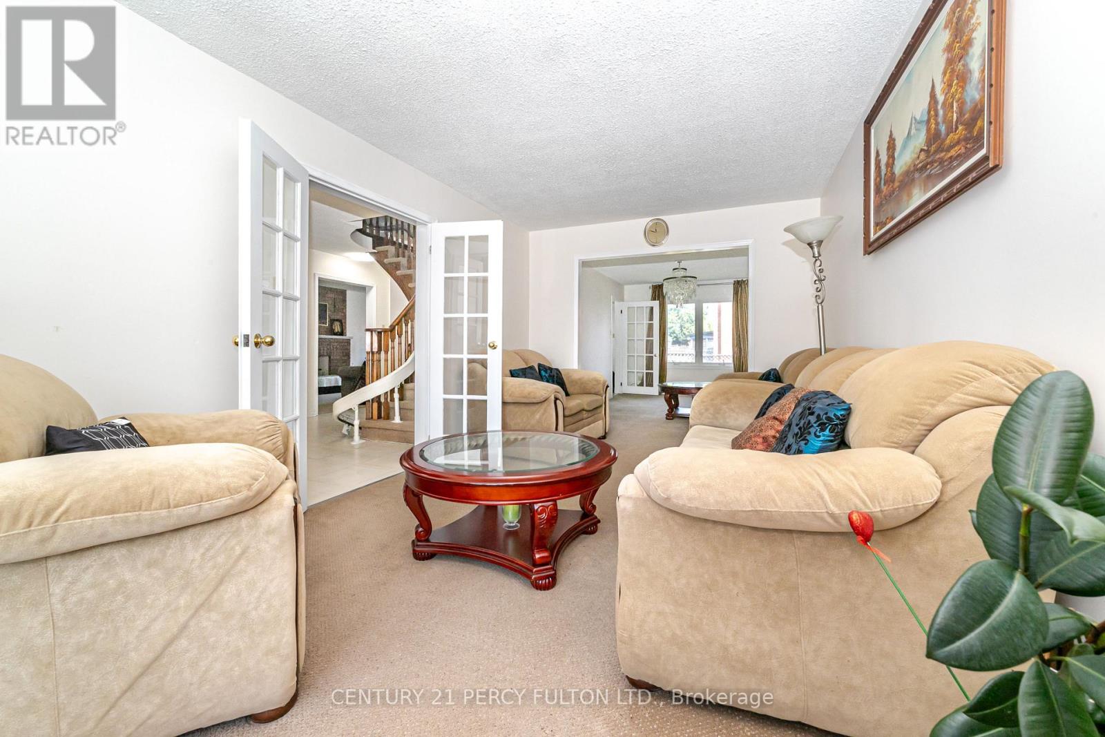 1634 Beaton Way, Pickering, Ontario  L1X 1X8 - Photo 8 - E13027110