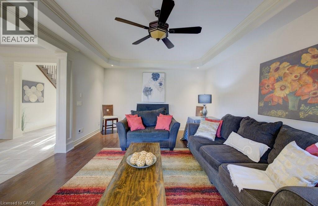 6379 Christopher Crescent, Niagara Falls, Ontario  L2H 0B3 - Photo 21 - 40803888