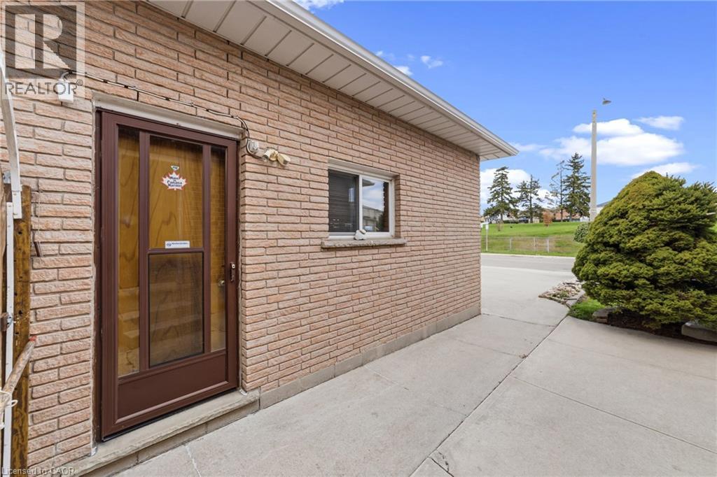 546 Dicenzo Drive, Hamilton, Ontario  L9C 2C3 - Photo 37 - 40822823