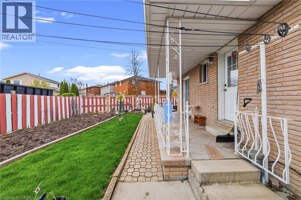 546 Dicenzo Drive, Hamilton, Ontario  L9C 2C3 - Photo 38 - 40822823