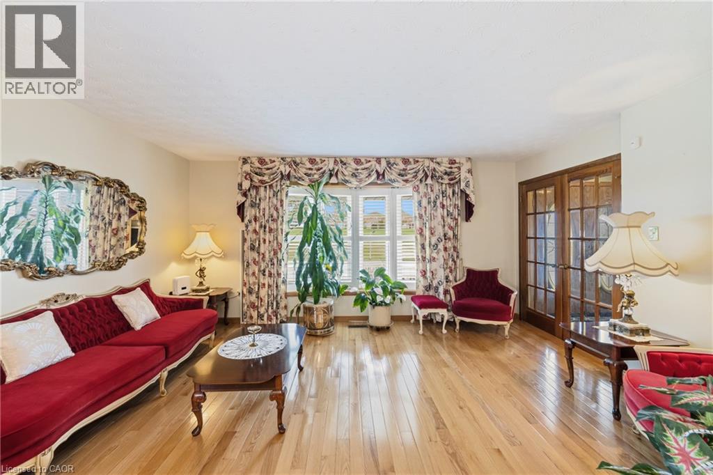 546 Dicenzo Drive, Hamilton, Ontario  L9C 2C3 - Photo 8 - 40822823