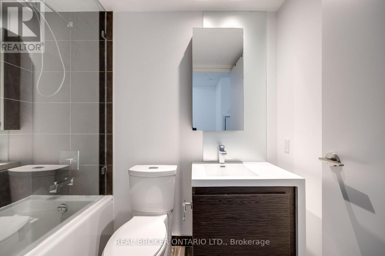 Ph 25 - 1030 King Street W, Toronto, Ontario  M6K 0B4 - Photo 7 - C13025246