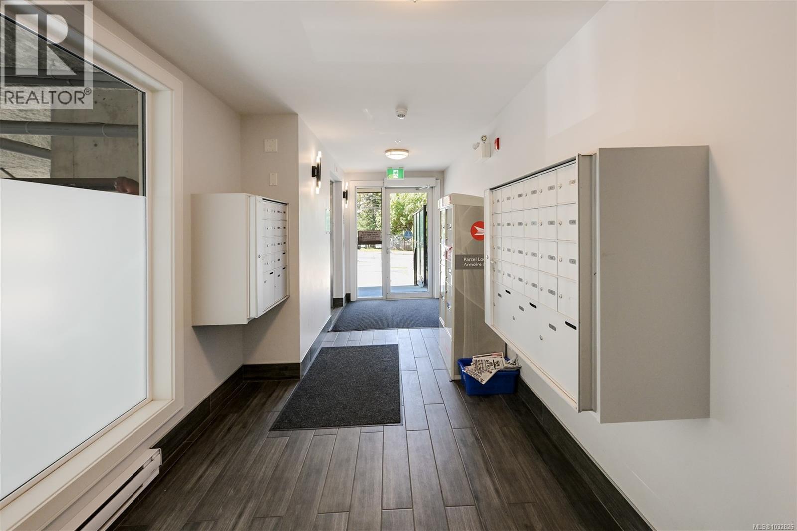 408 280 Island Hwy, View Royal, British Columbia  V9B 1G5 - Photo 4 - 1032826