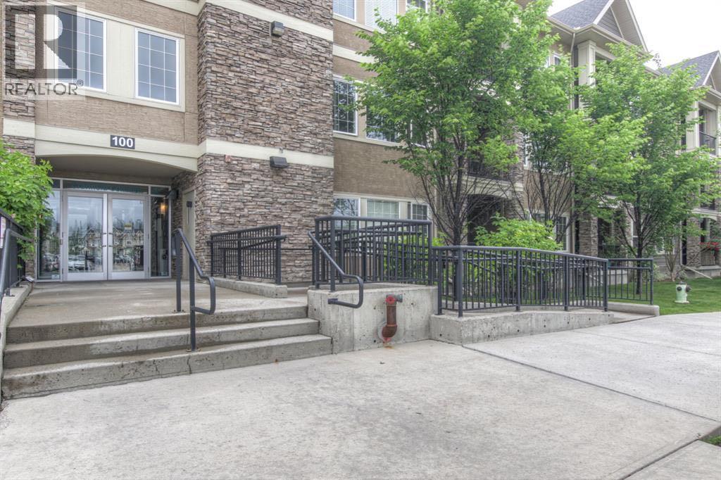208, 100 Cranfield Common Se, Calgary, Alberta  T3M 1S1 - Photo 2 - A2296223