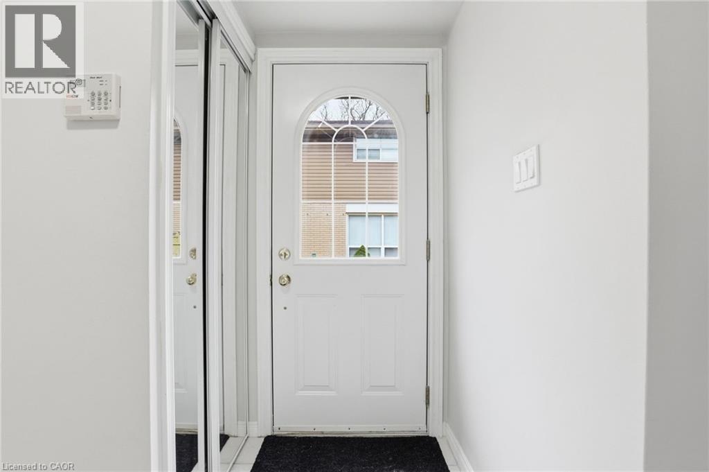 914 Mohawk Road Unit# 7, Hamilton, Ontario  L8T 2R8 - Photo 5 - 40822995