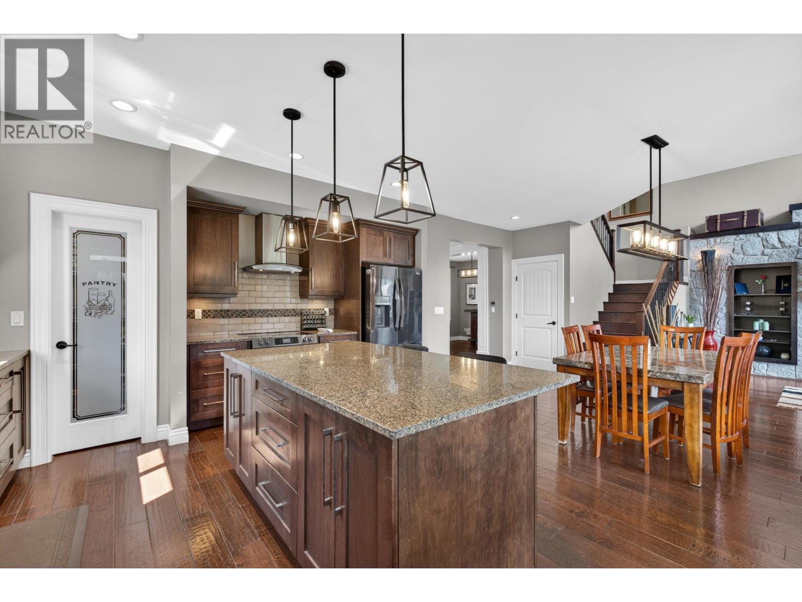 1213 Burkemont Place, Coquitlam, British Columbia  V3B 0C8 - Photo 13 - R3114161