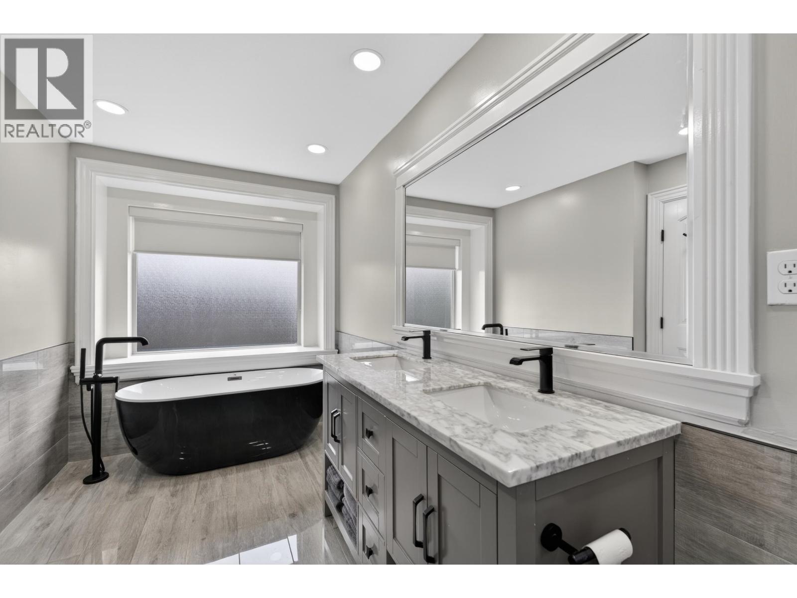 1213 Burkemont Place, Coquitlam, British Columbia  V3B 0C8 - Photo 18 - R3114161