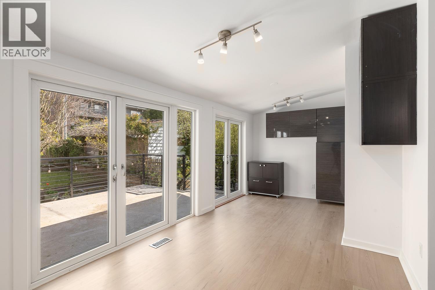 3853 Frances Street, Burnaby, British Columbia  V5C 2P1 - Photo 11 - R3114188