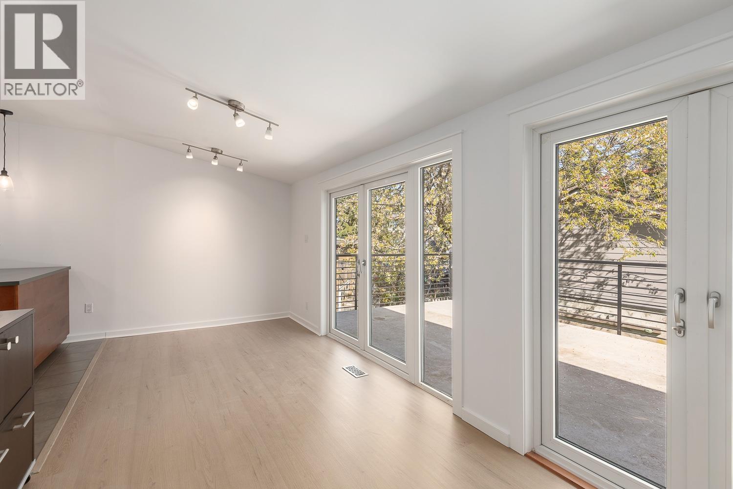 3853 Frances Street, Burnaby, British Columbia  V5C 2P1 - Photo 12 - R3114188