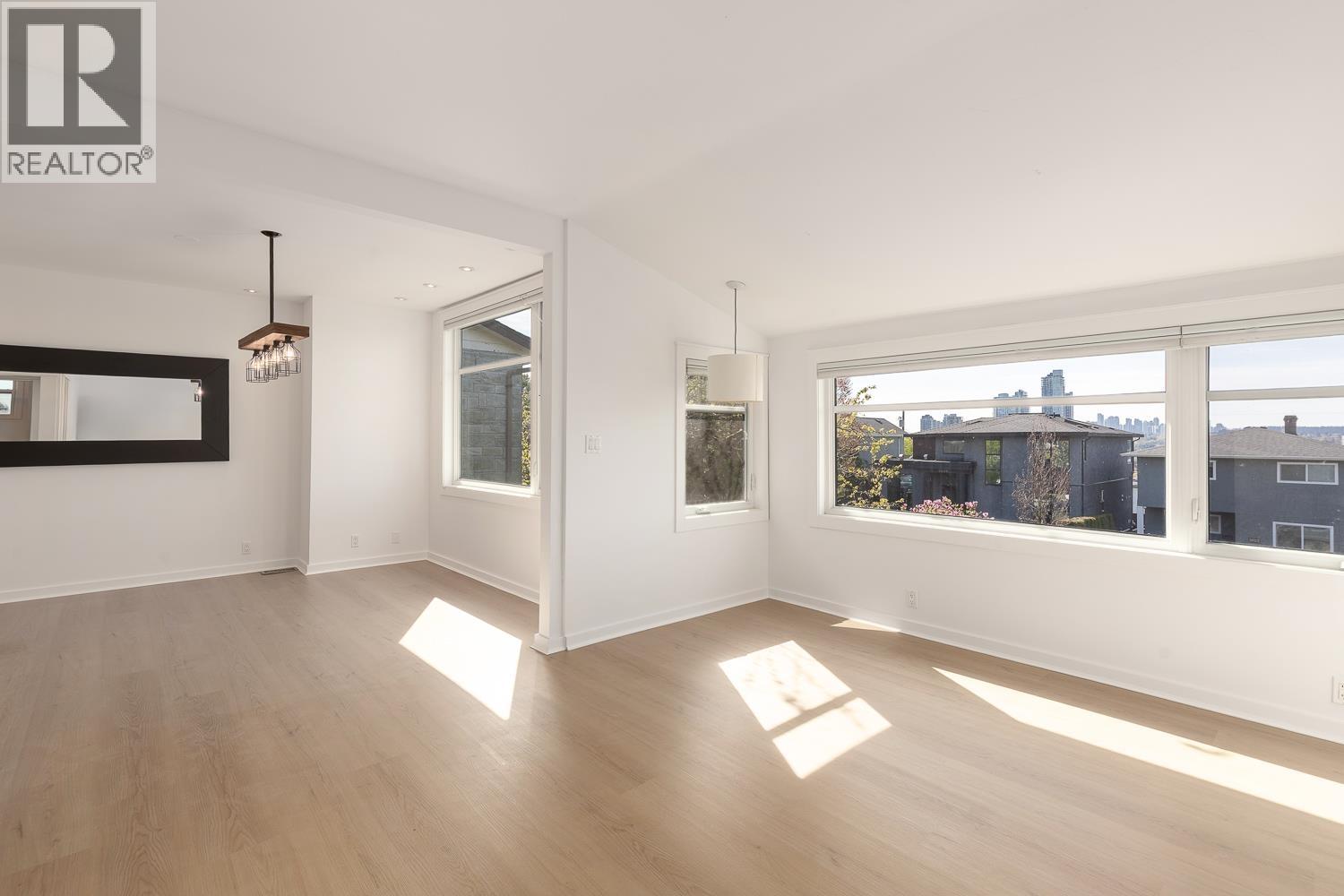 3853 Frances Street, Burnaby, British Columbia  V5C 2P1 - Photo 4 - R3114188