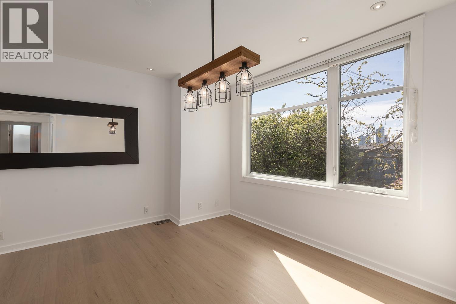 3853 Frances Street, Burnaby, British Columbia  V5C 2P1 - Photo 5 - R3114188