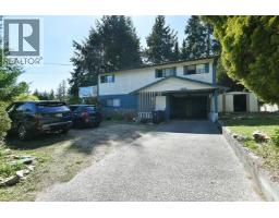5727 TRAIL AVENUE, Sechelt, British Columbia