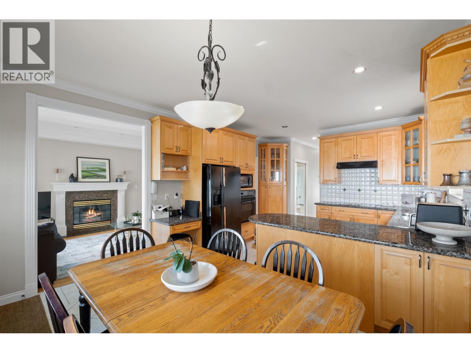 4127 Oxford Street, Burnaby, British Columbia  V5C 7A2 - Photo 13 - R3114200