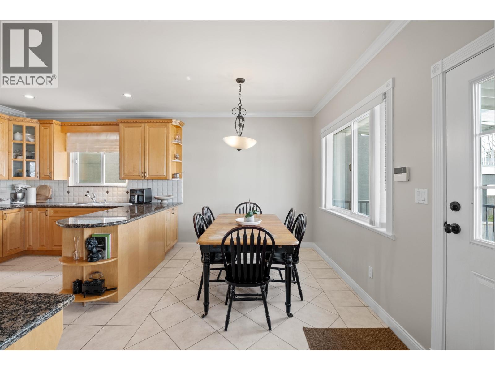 4127 Oxford Street, Burnaby, British Columbia  V5C 7A2 - Photo 14 - R3114200