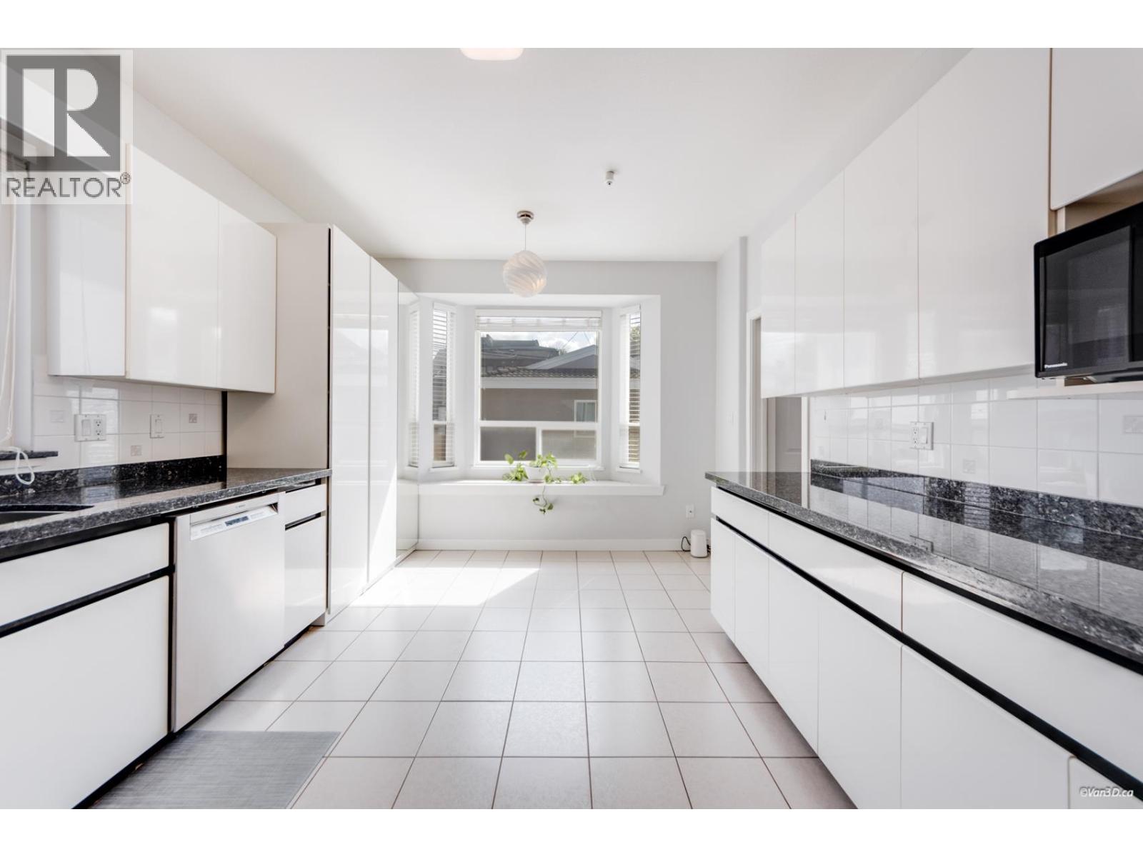 2648 E 19th Avenue, Vancouver, British Columbia  V5M 2S4 - Photo 11 - R3114215