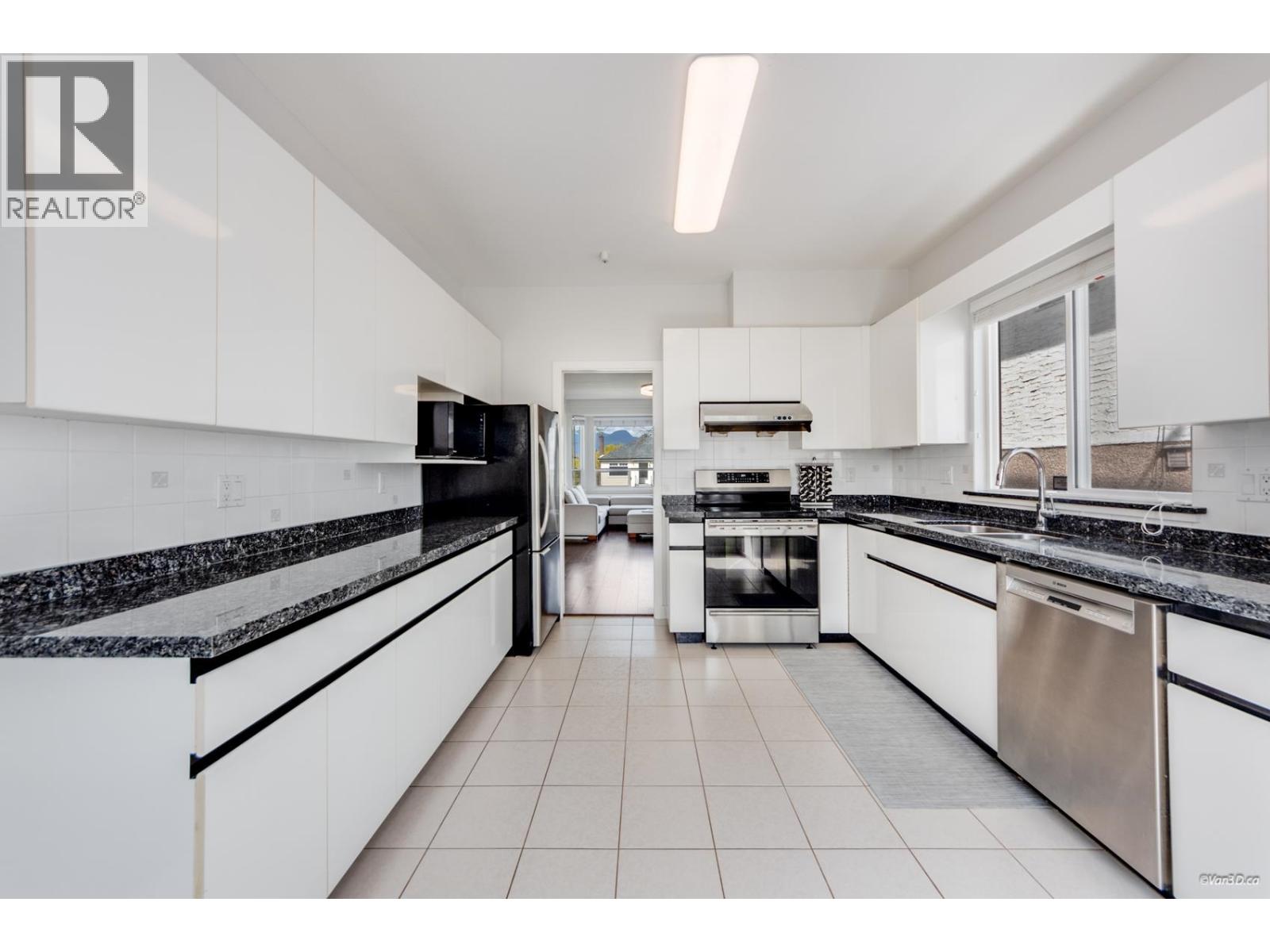 2648 E 19th Avenue, Vancouver, British Columbia  V5M 2S4 - Photo 12 - R3114215