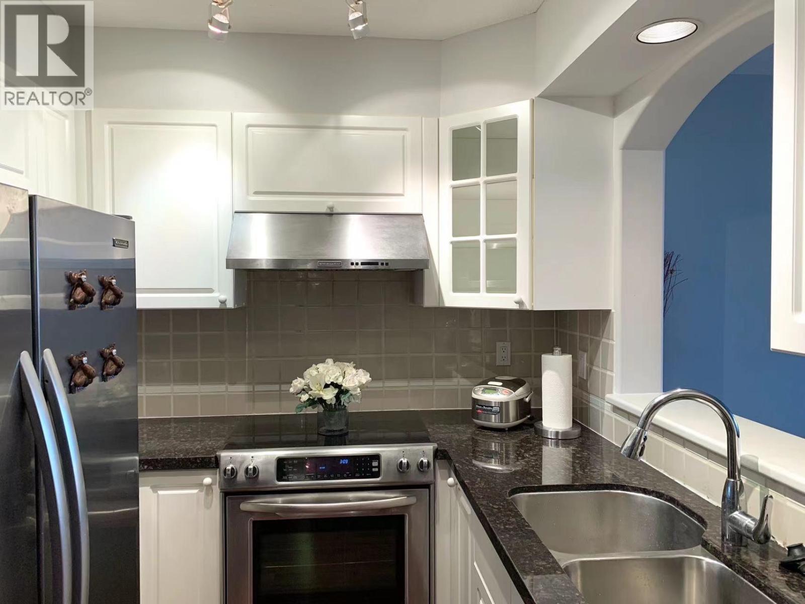 804 5775 HAMPTON PLACE, Vancouver, British Columbia