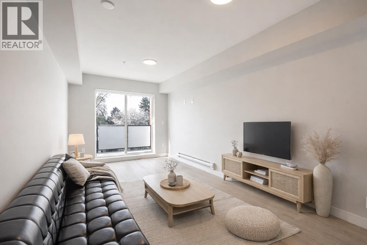 304 3050 Kingsway, Vancouver, British Columbia  V5R 5J7 - Photo 5 - R3113884