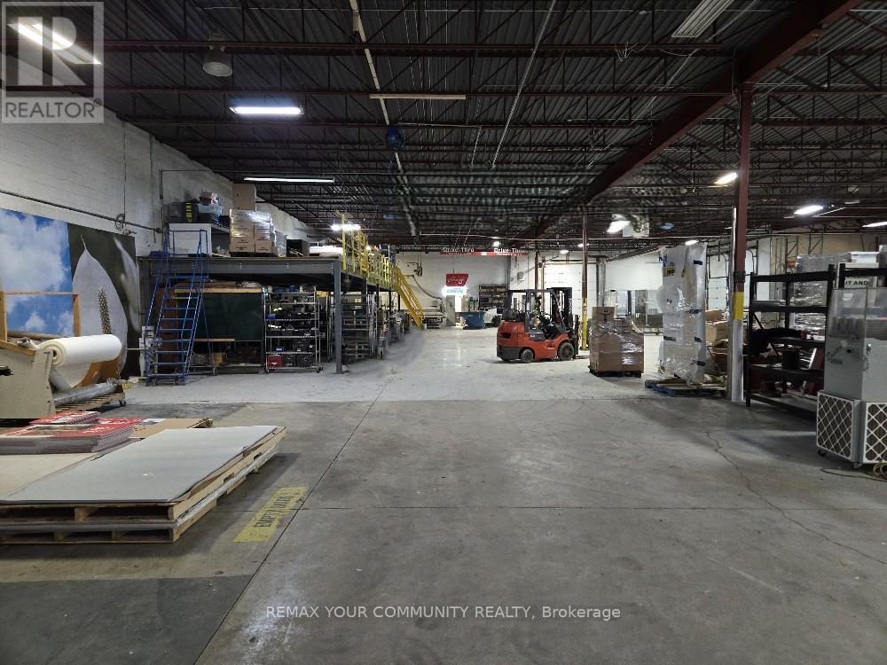 145 Engelhard Drive, Aurora, Ontario  L4G 3V1 - Photo 16 - N13026472