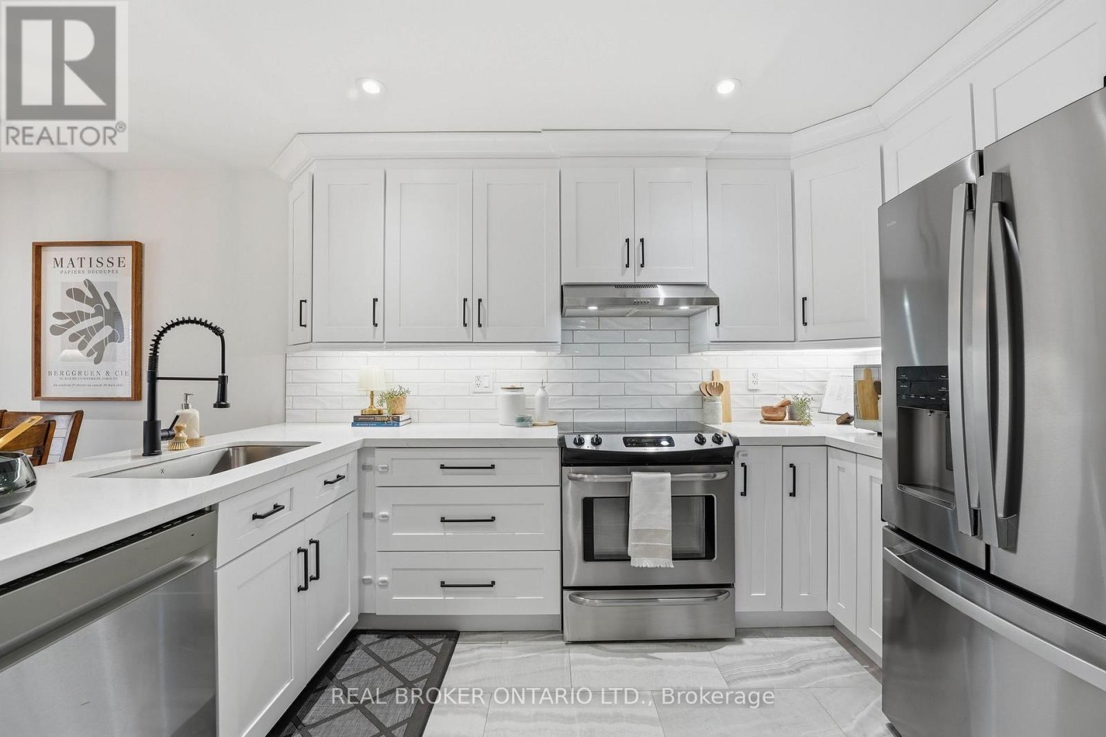 55 Christina Crescent, Bradford West Gwillimbury (Bradford), Ontario  L3Z 0B1 - Photo 10 - N13027134