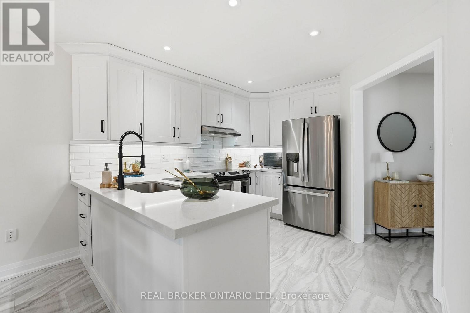 55 Christina Crescent, Bradford West Gwillimbury (Bradford), Ontario  L3Z 0B1 - Photo 11 - N13027134