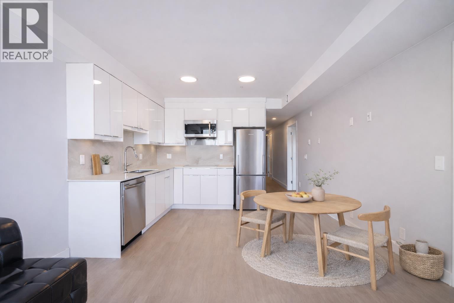 307 3050 Kingsway, Vancouver, British Columbia  V5R 5J7 - Photo 4 - R3113885