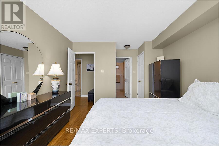 1607 - 100 County Court Boulevard, Brampton, Ontario  L6W 3X1 - Photo 22 - W13013664