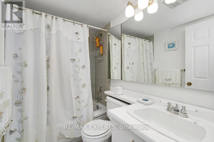 1607 - 100 County Court Boulevard, Brampton, Ontario  L6W 3X1 - Photo 28 - W13013664