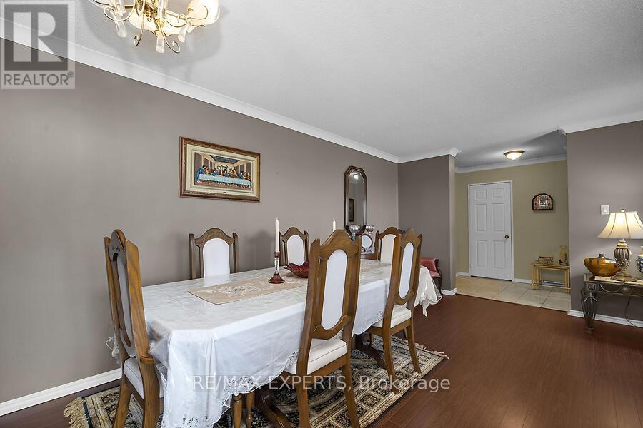 1607 - 100 County Court Boulevard, Brampton, Ontario  L6W 3X1 - Photo 16 - W13013664