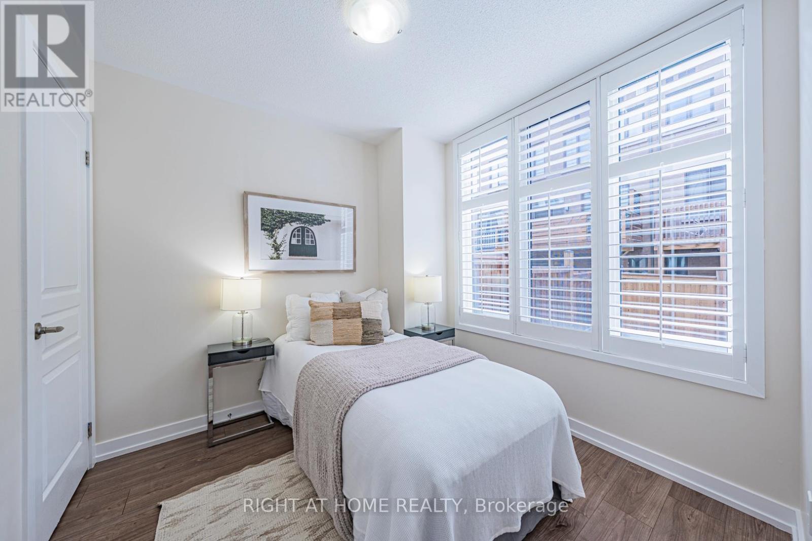 224 Wheat Boom Drive, Oakville, Ontario  L6H 0P4 - Photo 6 - W13027122