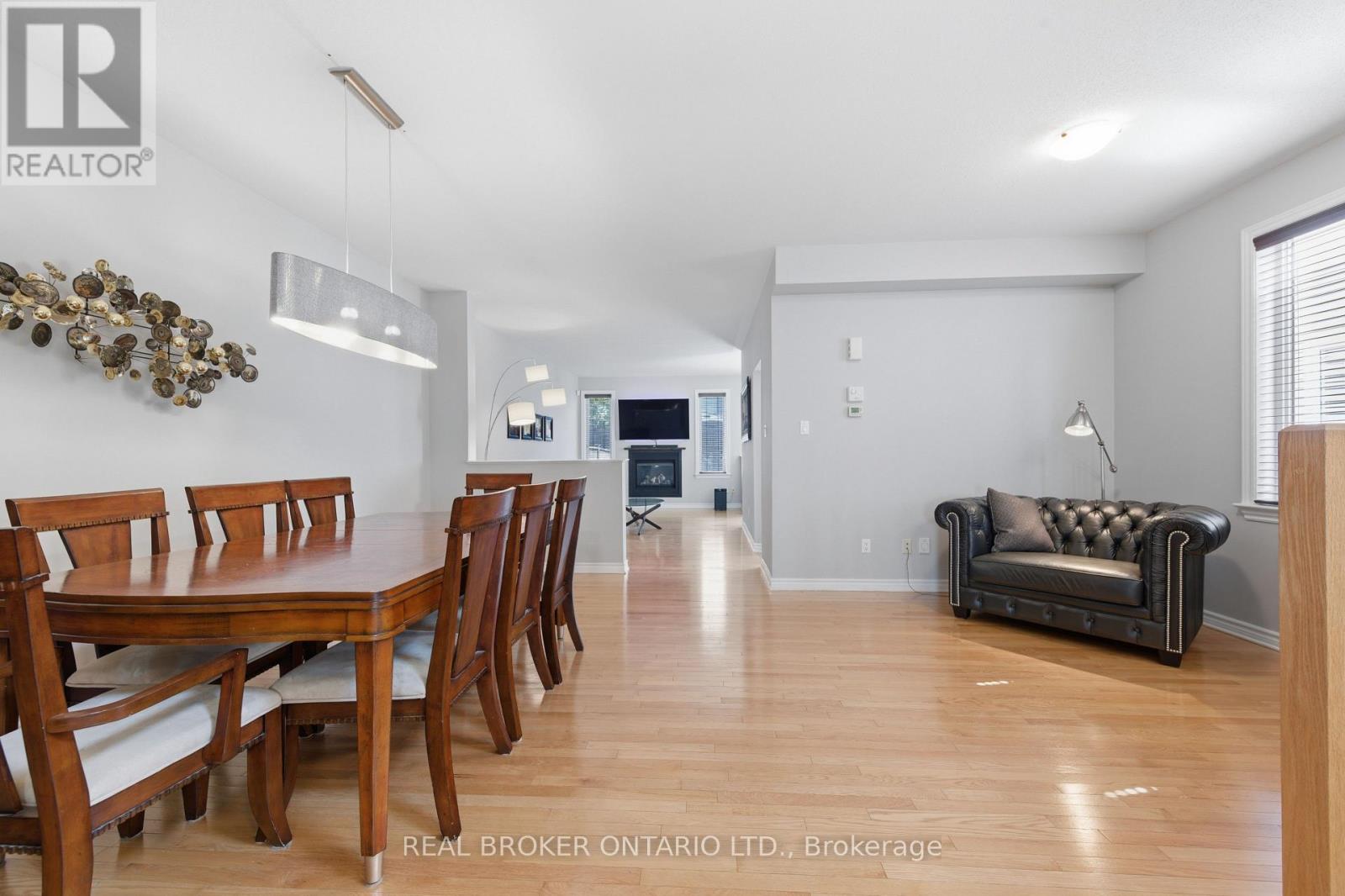 417 Stalwart Crescent, Ottawa, Ontario  K1T 0H2 - Photo 8 - X13027106